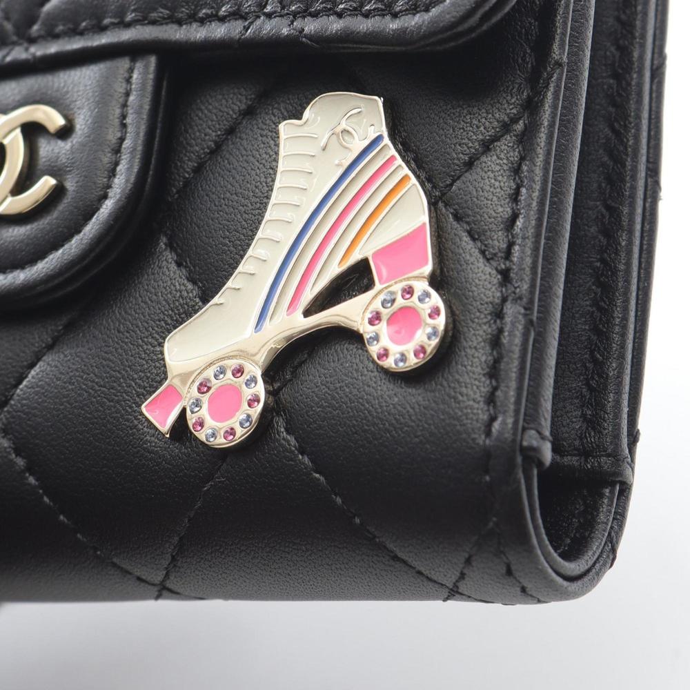 CHANEL Classic Small Flap Wallet Matelasse Trifold in Lambskin Leather, Black... - Picture 6 of 9